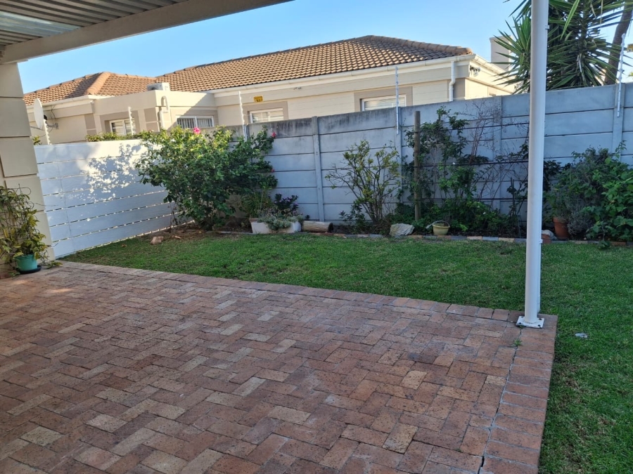 To Let 3 Bedroom Property for Rent in Sunningdale Western Cape